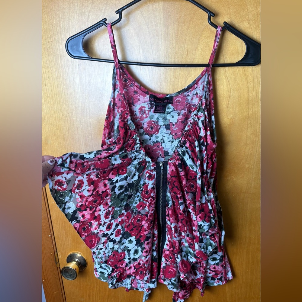 Material Girl Floral Zip Front Flowy Tank Top Size Medium